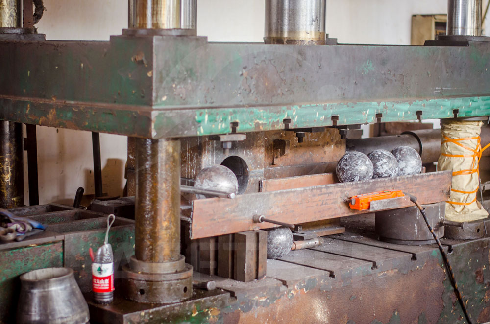 Incoloy DS sand blasted elbow stock in Mumbai india
